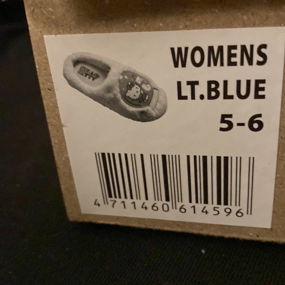 Hello kitty Christmas Slipper - Picture 6 of 6